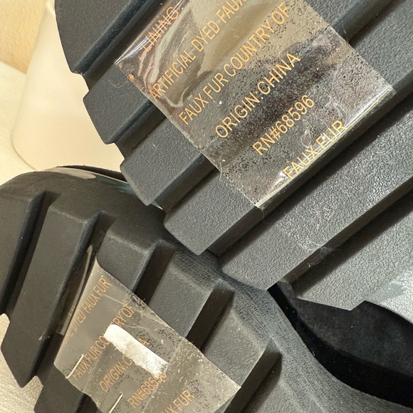 New DKNY Black Suede Platform Faux Fur Ankle Boots - Picture 11 of 12